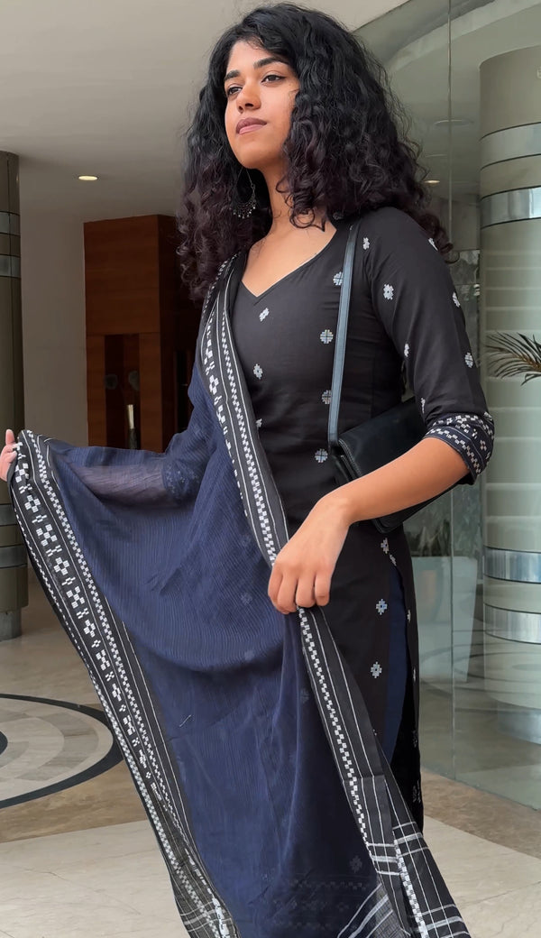 Merin (Handloom) 3Pc Set