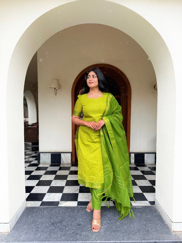 Chaitra Handloom 3Pc Set